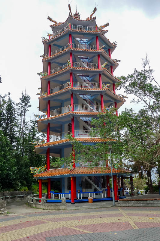 Taiwan-Taitung-Beach-Xiaoyeliu - I enjoyed the pagoda in amongst the deafening temple ambience.