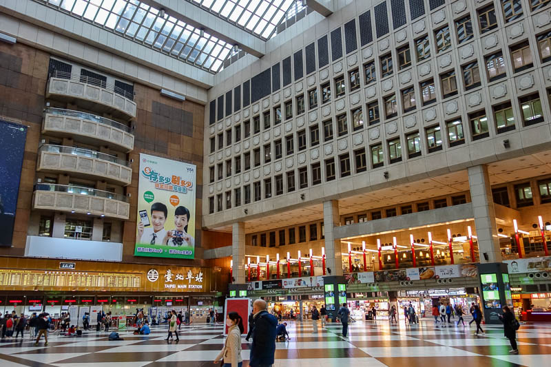 Taiwan-Houtong-Cat Village-Rain - Back in town now, and this is the Taipei main station. Big deal, its a train station. But despite having been to Taipei 3 times previously, I somehow 