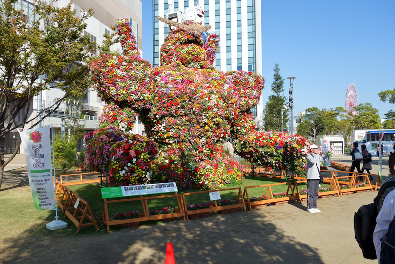 Japan-Tokyo-Odaiba-Gundam - So excited in fact, that they have grown a flower version of a robot death machine!