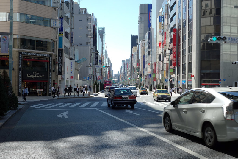 Japan-Tokyo-Walk-Ueno-Shrine - The standard shot of Ginza. Looking particularly nice today bathed in bright sunshine. I wasnt dressed to have sushi for $500, plus those places were 